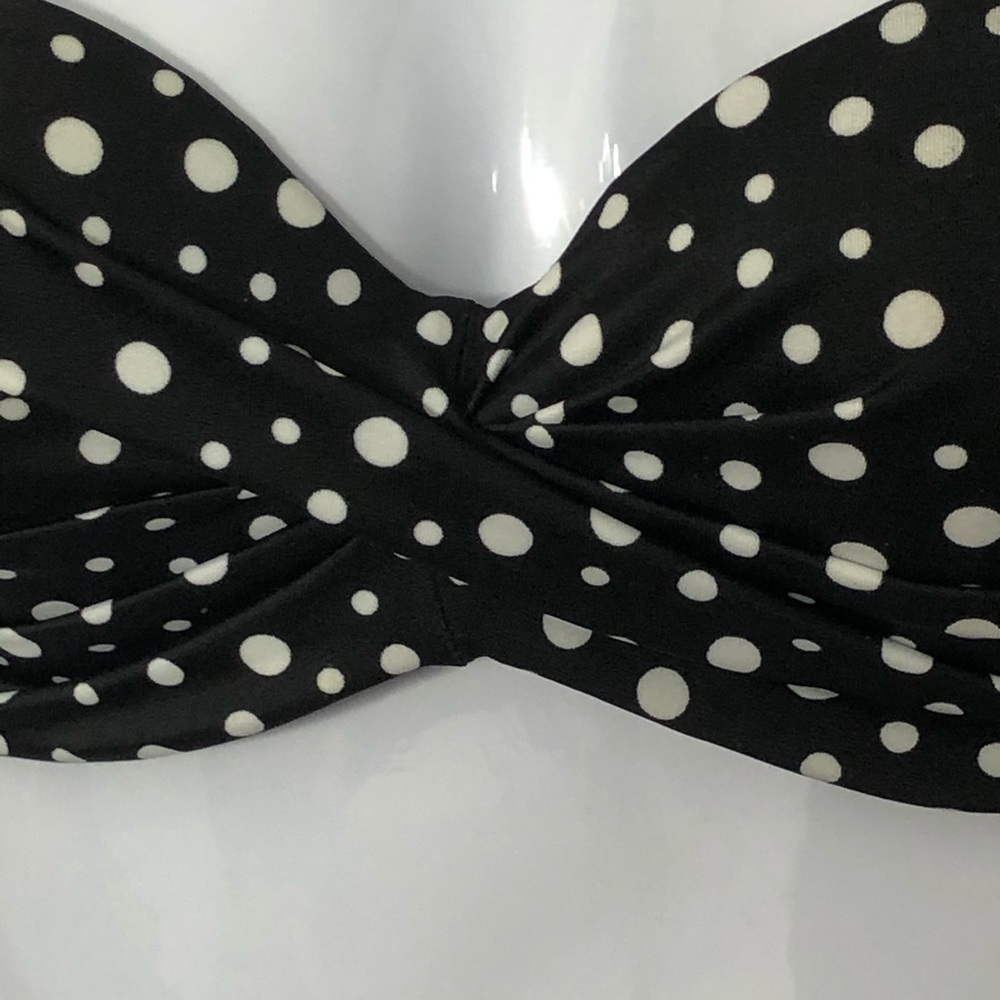 VICTORIAS SECRET molded cups strapless bikini top great for summer - Picture 3 of 9